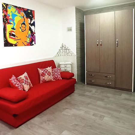 Ferienwohnung Napoli Pop Chiaia Exterior foto