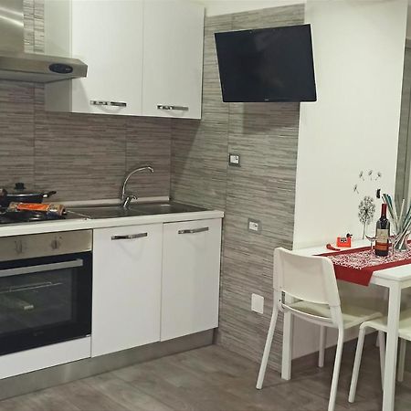 Ferienwohnung Napoli Pop Chiaia Exterior foto