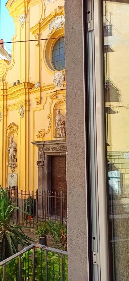 Ferienwohnung Napoli Pop Chiaia Exterior foto